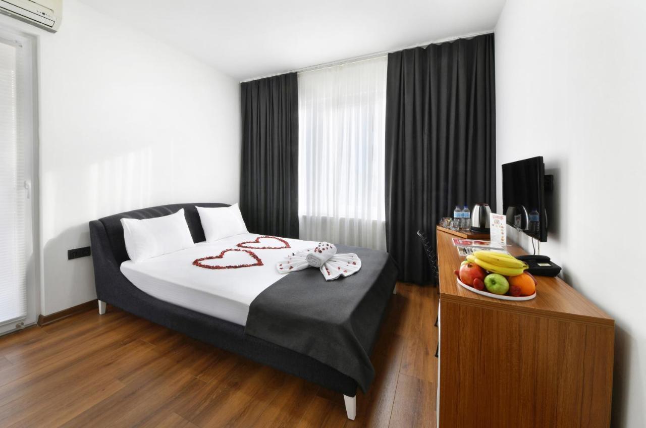 Nish Suites Atasehir Истанбул Екстериор снимка