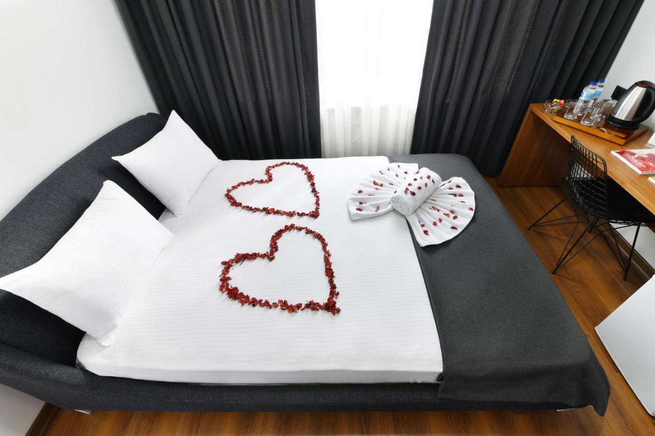 Nish Suites Atasehir Истанбул Екстериор снимка