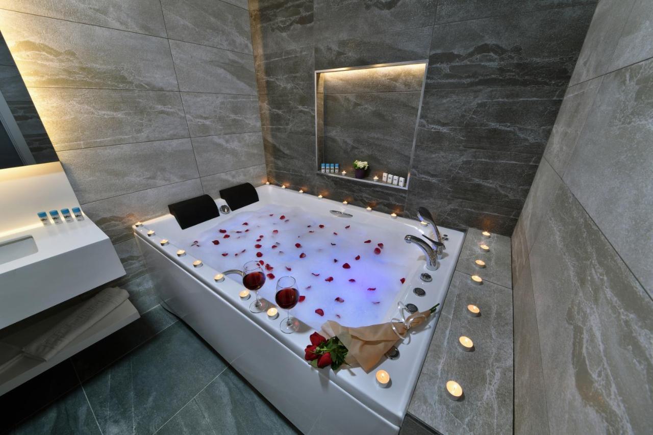 Nish Suites Atasehir Истанбул Екстериор снимка