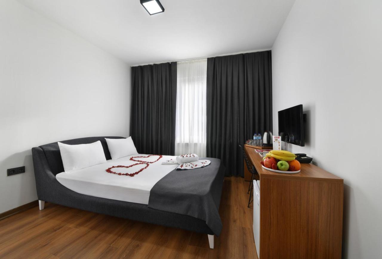 Nish Suites Atasehir Истанбул Екстериор снимка