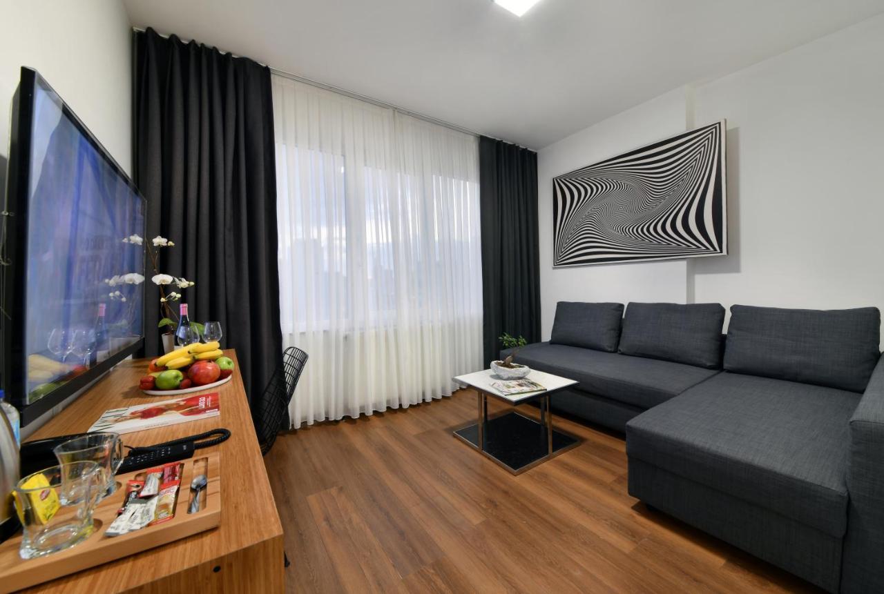Nish Suites Atasehir Истанбул Екстериор снимка