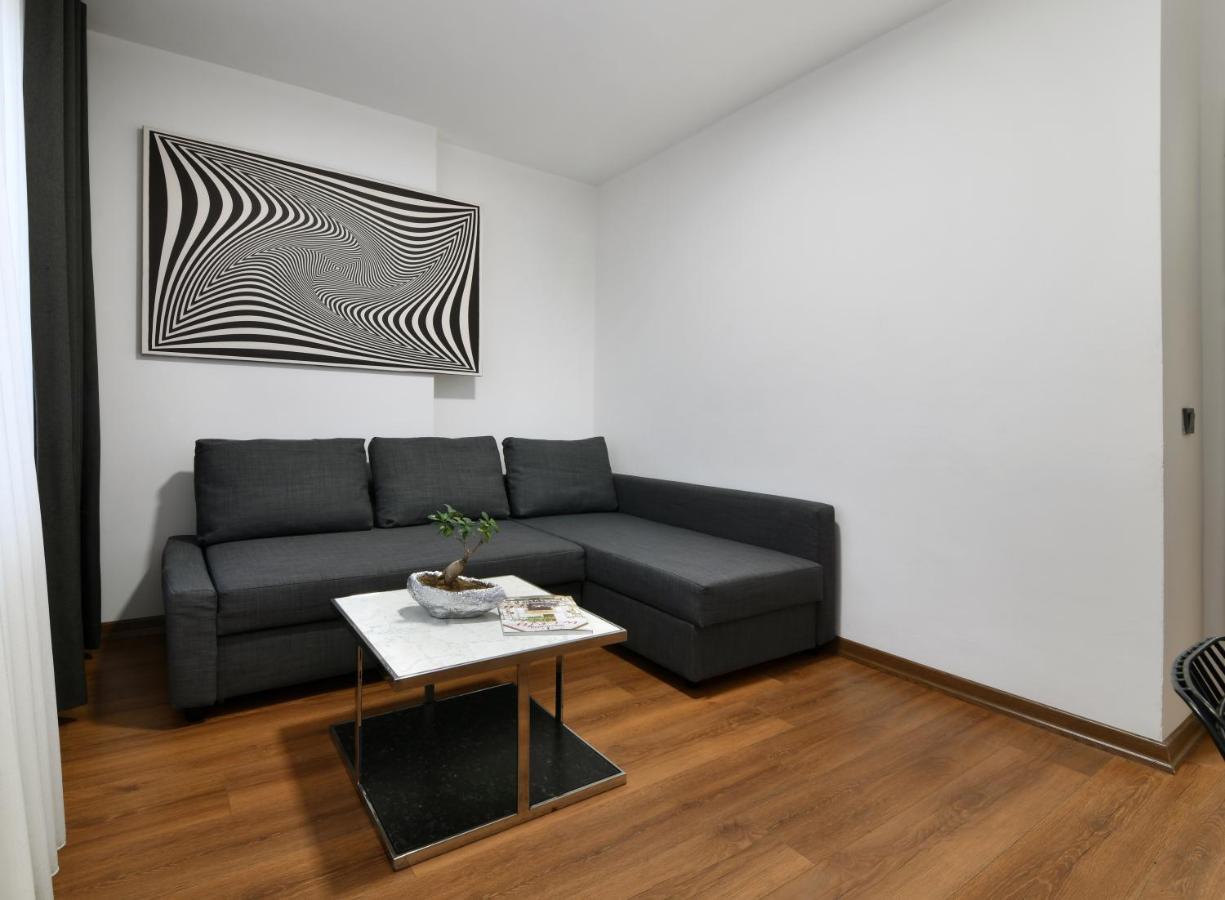 Nish Suites Atasehir Истанбул Екстериор снимка